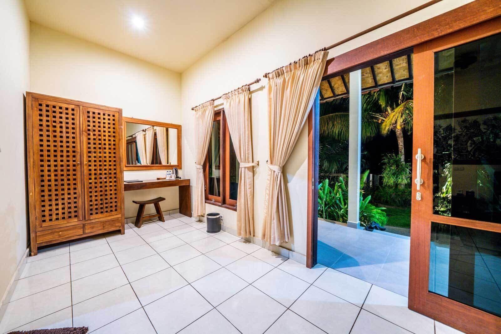 Ocean Sun Dive Resort Tulamben  Exterior photo